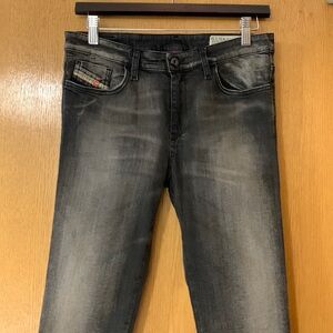 Diesel Skinzee Super Slim Regular Waist, Dk Gray (0817T) , Sz. 31 (fit small)